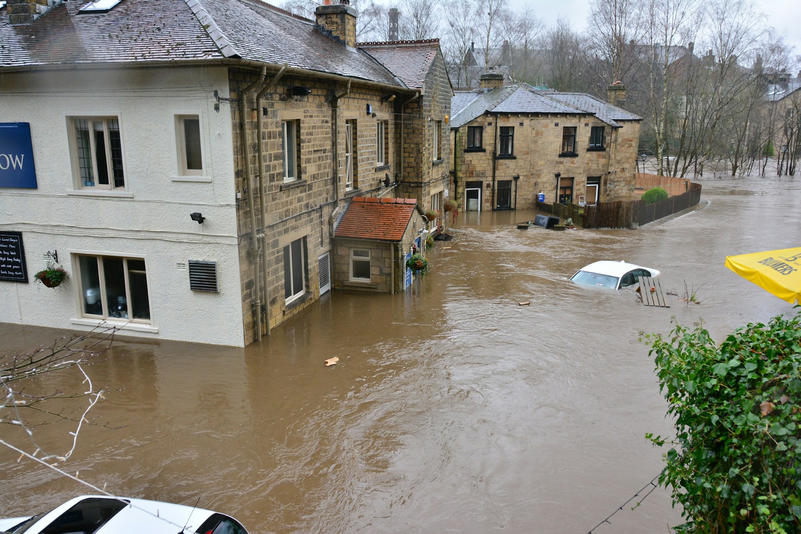 Bingley Floods Boxing Day 2015 River Aire - Ireland Bridge