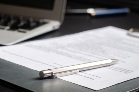 https-esquireglobalcrossings-squirepattonboggsblogs-com-wp-content-uploads-sites-21-2024-07-pen-and-signature-on-paper-background-selected-focus_gettyimages-1256712668-580x387-jpg