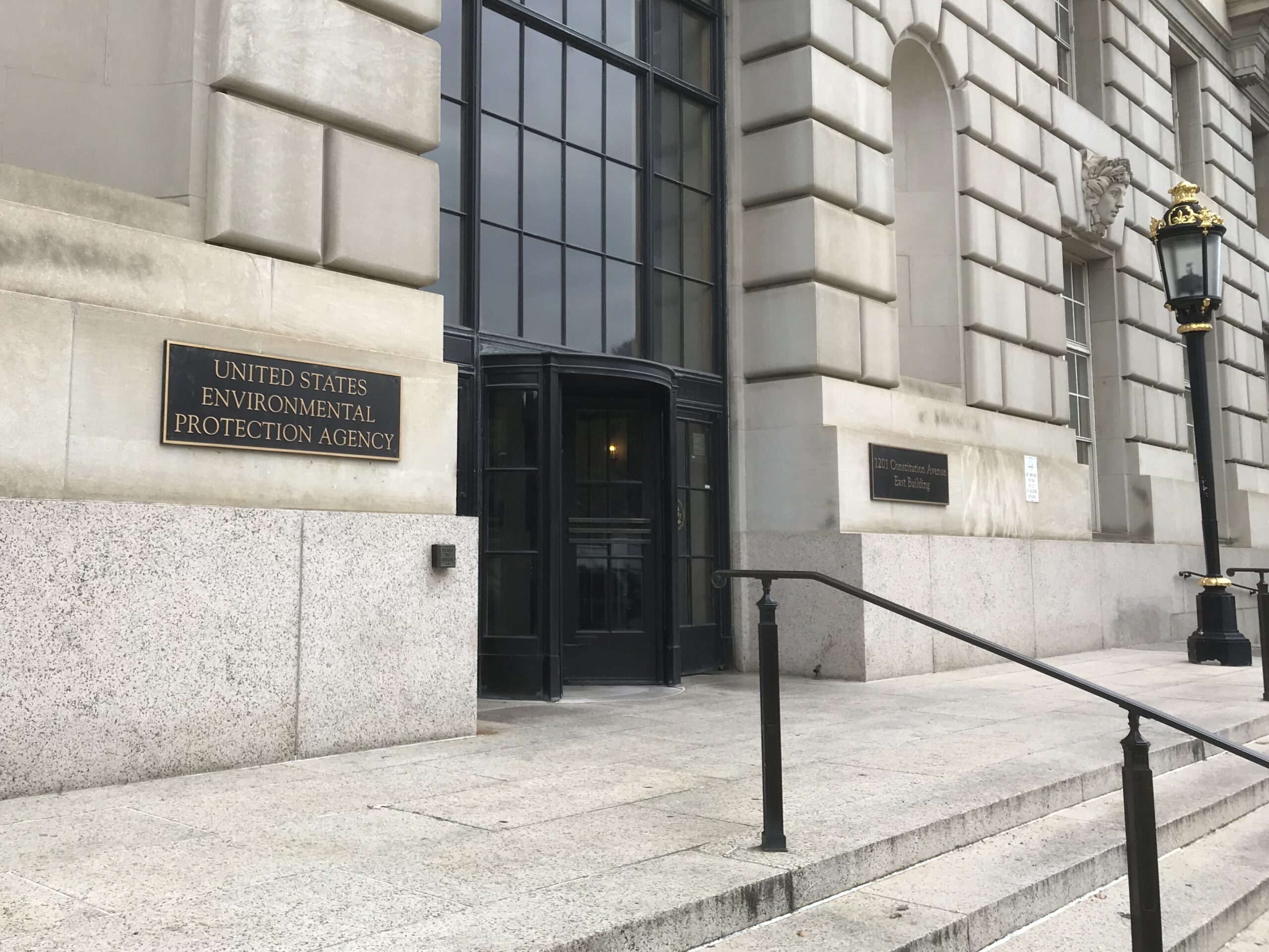 Front,Of,The,Environmental,Protection,Agency,Building.