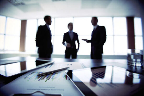 https-larevueblog-squirepattonboggsblogs-com-wp-content-uploads-sites-35-2025-03-business-meeting-640x427-jpg