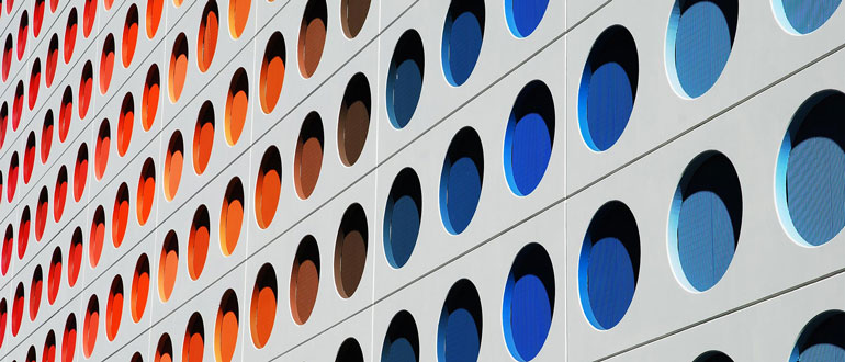 Colorful-circles-on-building-in-Miami_PPT