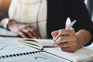 https-www-employmentlawworldview-com-wp-content-uploads-sites-13-2022-06-making-notes-jpg