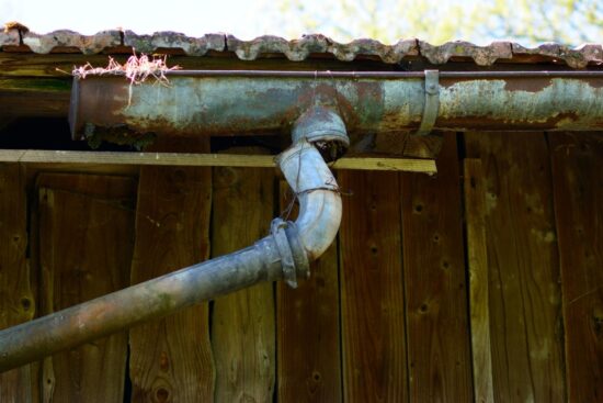 https-free-images-com-lg-1d6c-repair_craft_gutter_roof-jpg