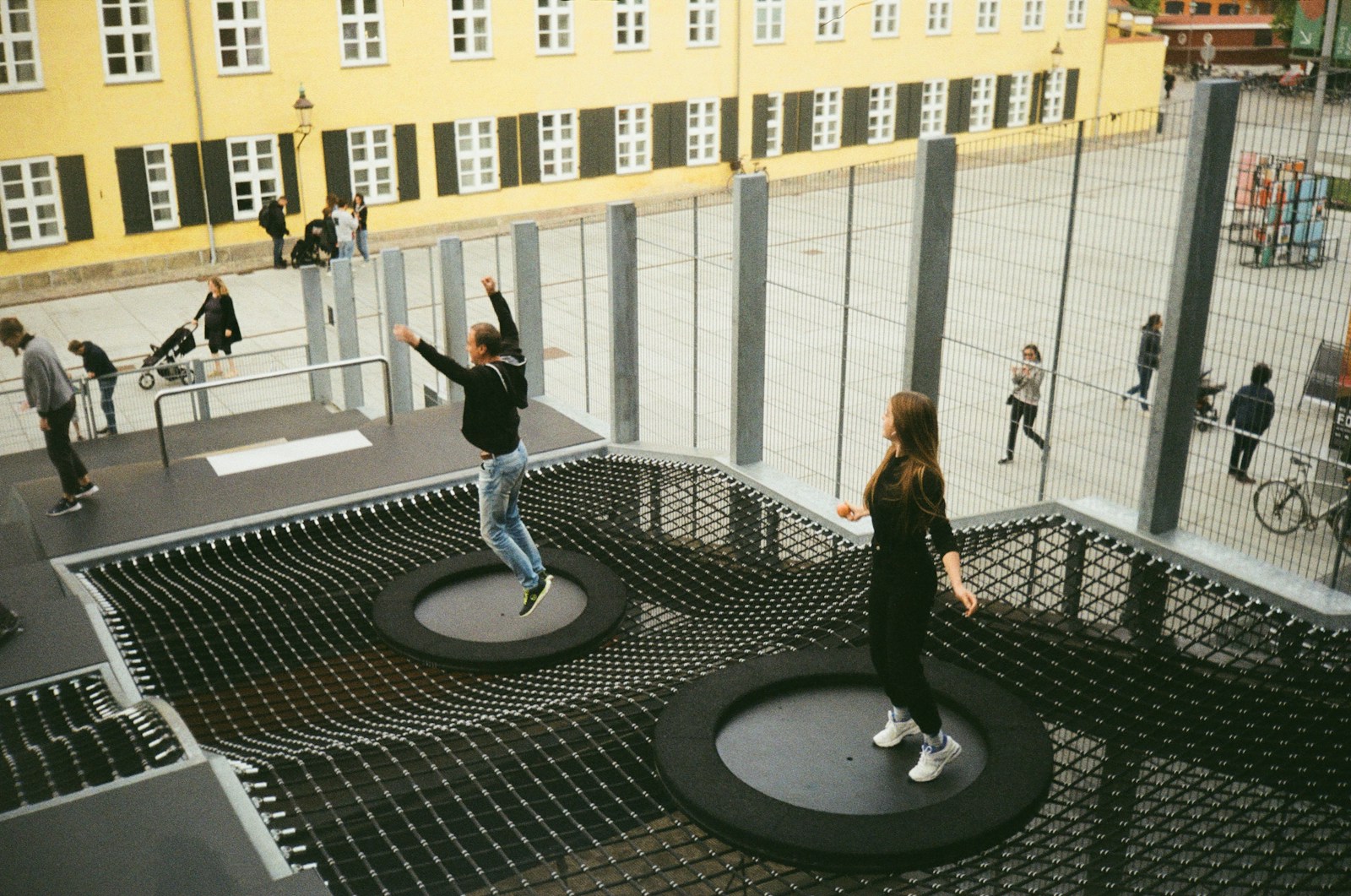 1771546583-8316-1885-lxb_photoSsLRMpFeAU8lxb_photo-