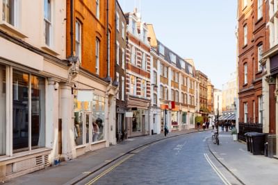 https-esquireglobalcrossings-squirepattonboggsblogs-com-wp-content-uploads-sites-21-2026-02-empty-street-in-marylebone-district_-london_-england-gettyimages-1046968864-jpg