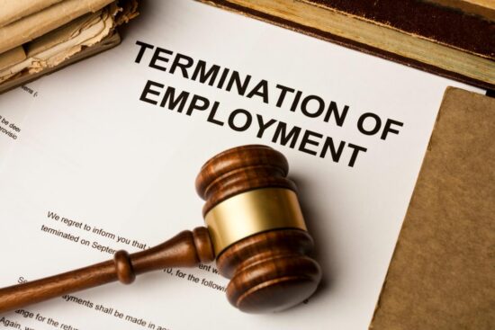 https-hallbenefitslaw-com-wp-content-uploads-2026-03-employee-claims-discrimination-after-netflix-termination-based-on-vaccination-status-jpg