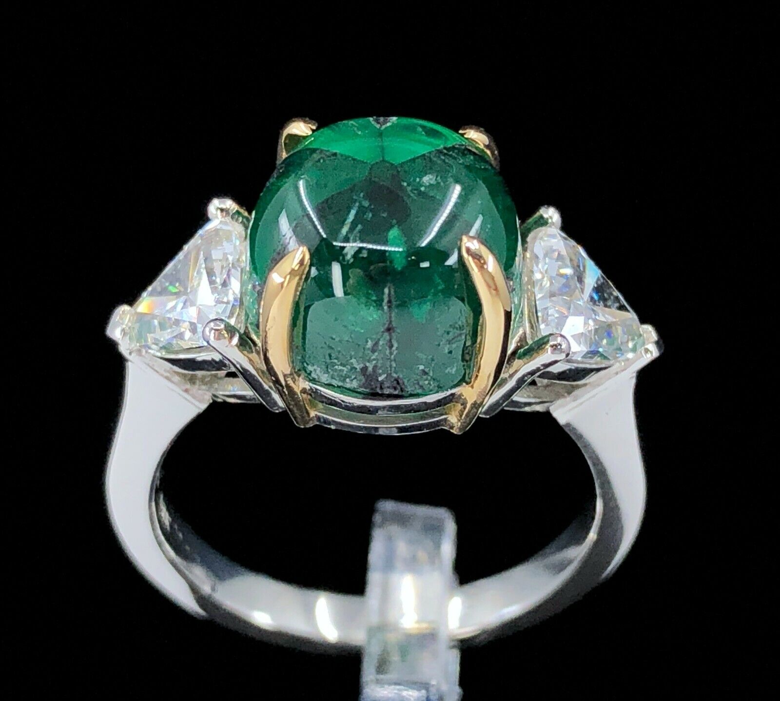 5.42_ct._Colombian_Trapiche_Emerald,_Trillion_Cut_diamond,_Platinum_&_18K_Yellow_Gold_Ring