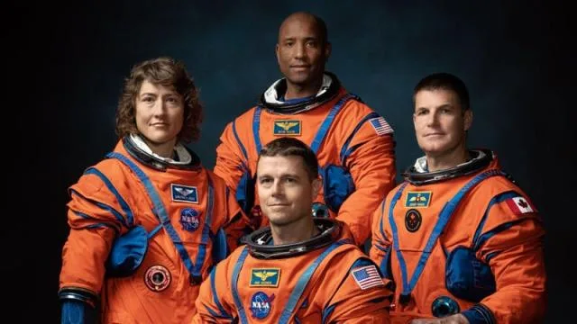 NASA 4 astronauts fly to Moon Artemis 2