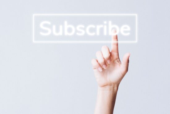 hand-clicking-subscribe-button-social-media (002)