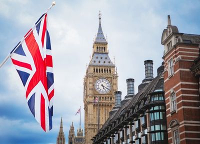 https-smartmove2uk-com-wp-content-uploads-2026-05-ilr-10-year-rule-2026-banner-jpg