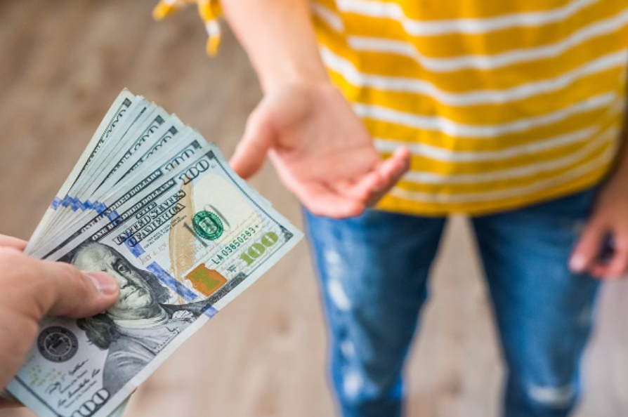 GIVE MONEY TO SOMEONE