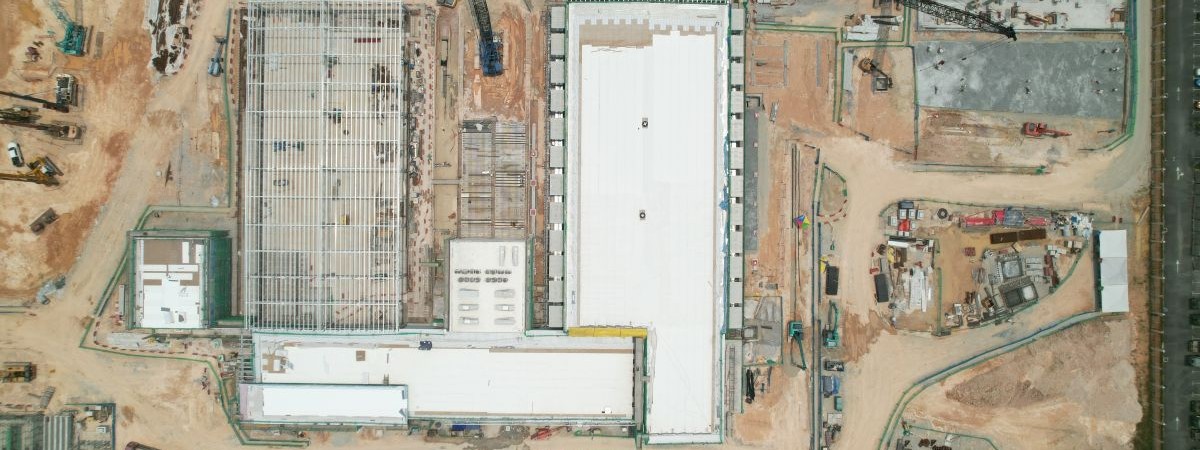 data center construction shutterstock_2688902109