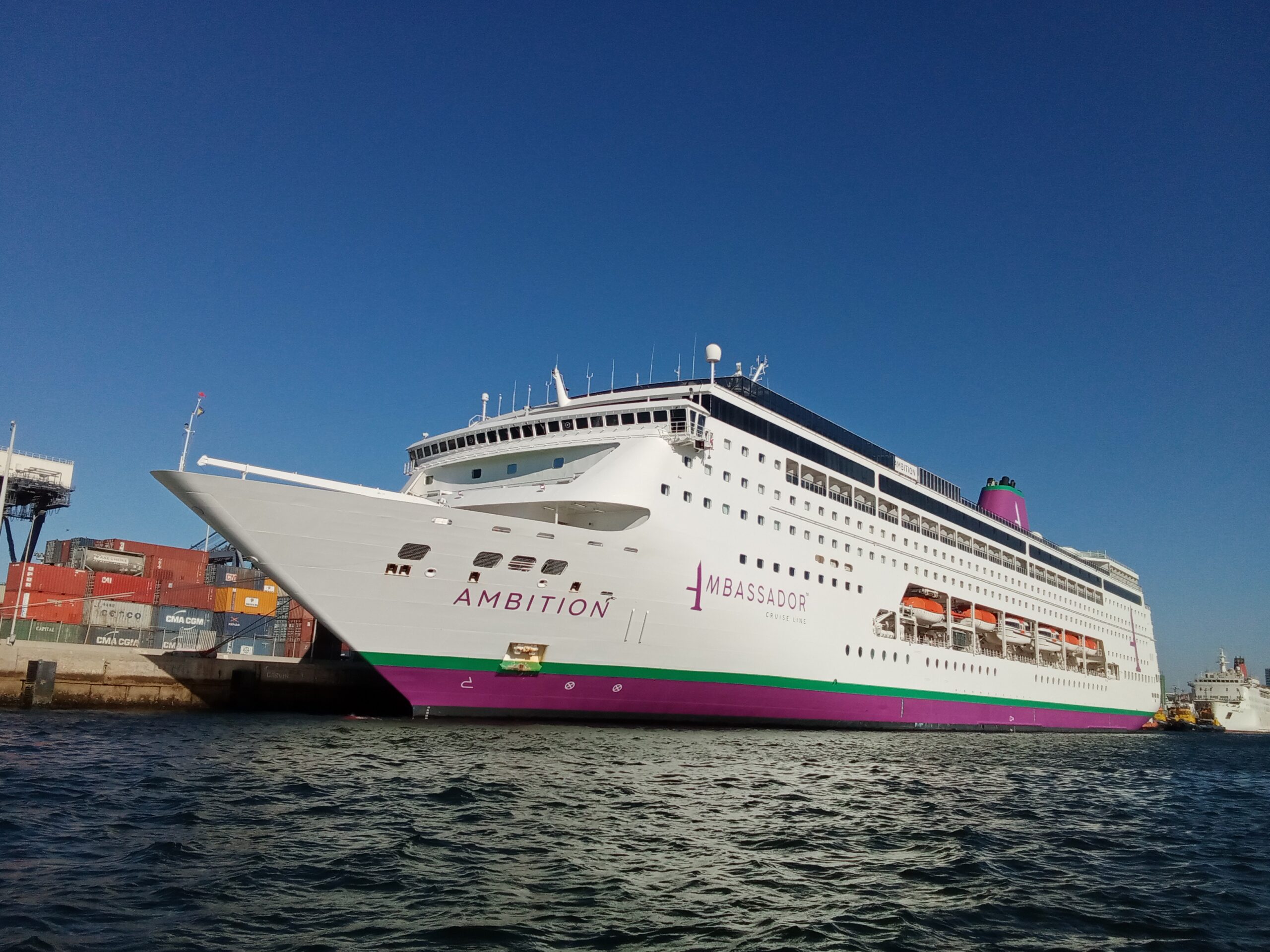 Croisière_AMBITION_au_port_à_Casablanca