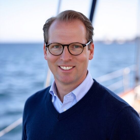 https-www-intapp-com-wp-content-uploads-2020-06-sebastian-hartmann-headshot-jpeg