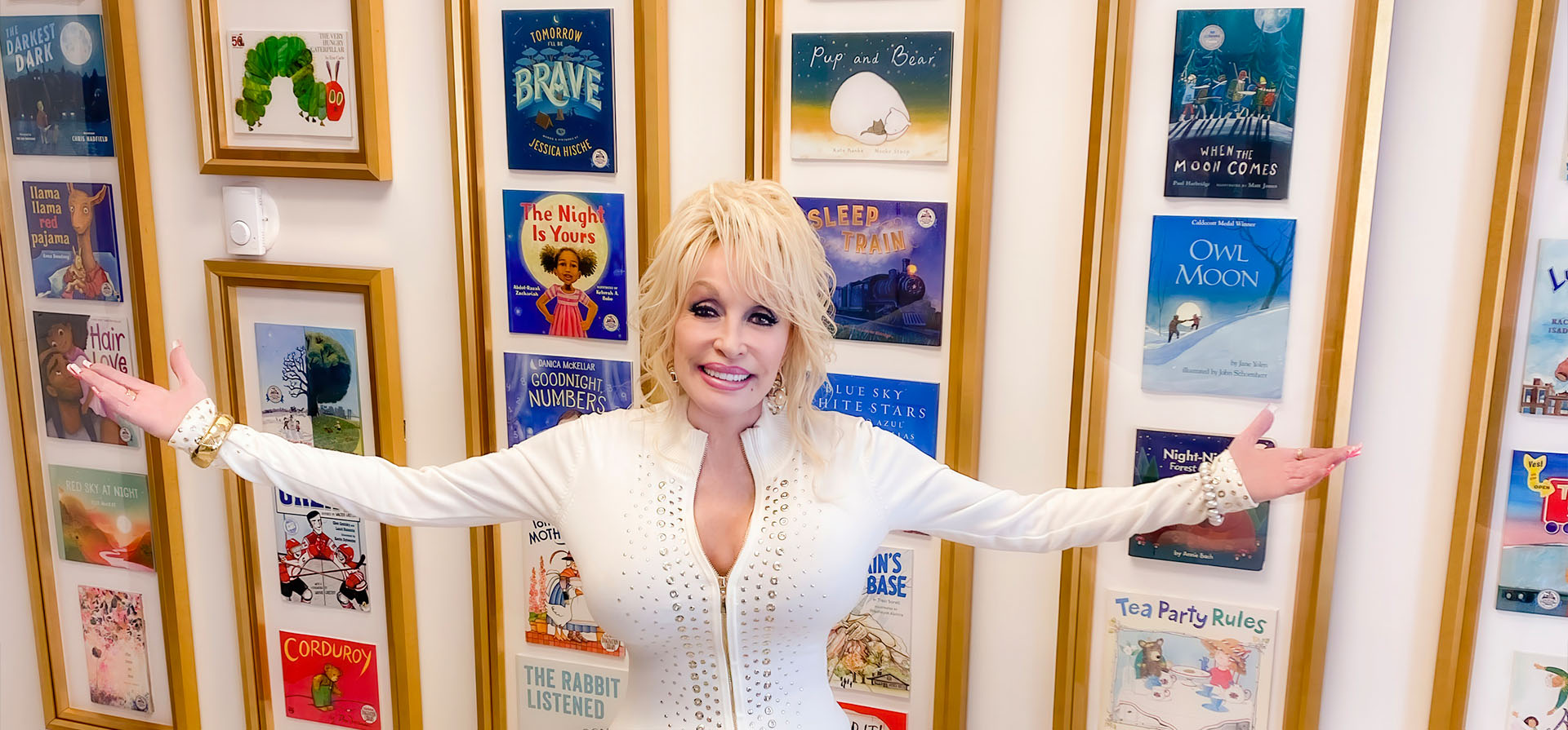Dolly-Office-Header