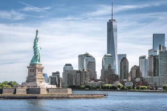 https-ogletree-com-app-uploads-locations-images-newyorkcity_gettyimages-875655298-scaled-jpg